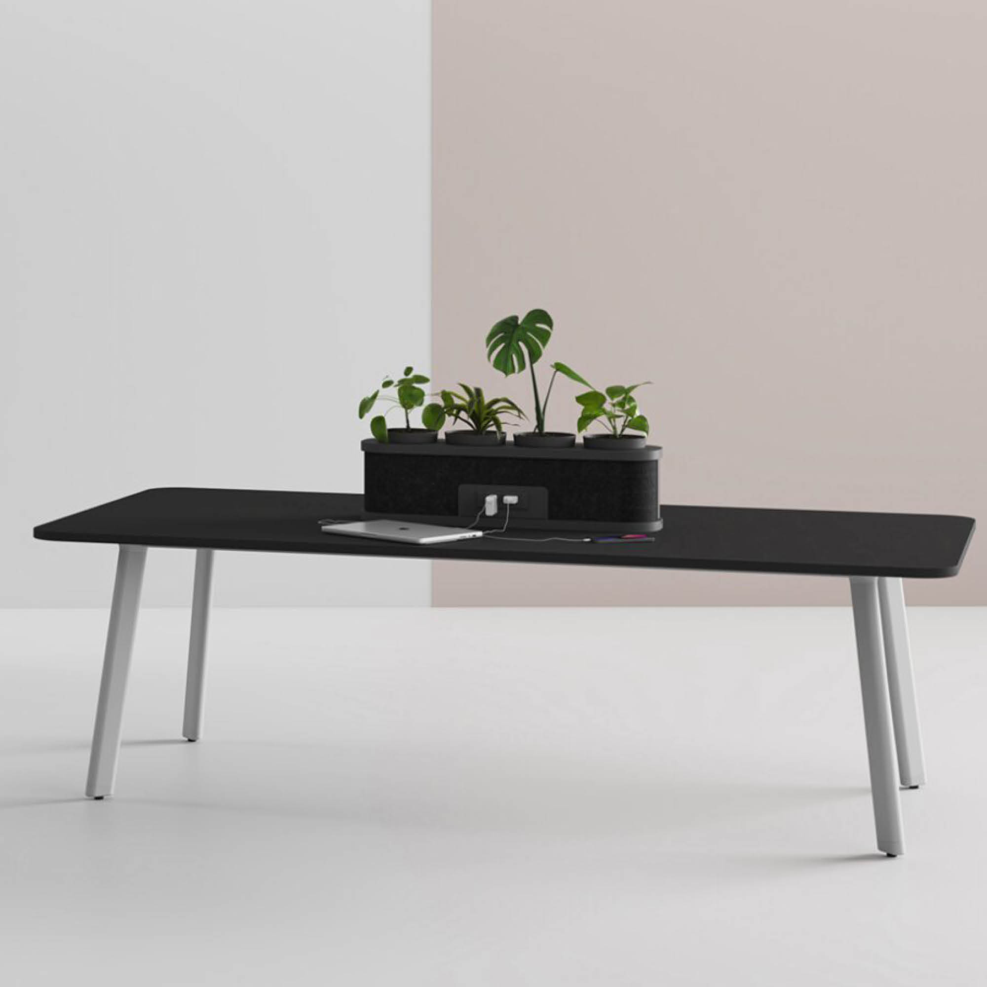 Rosie Table
